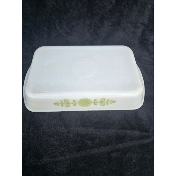 Pyrex Green Floral 232-B 8x11 Bake Dish Vintage Milk Glass Made in USA - Picture 3 of 4